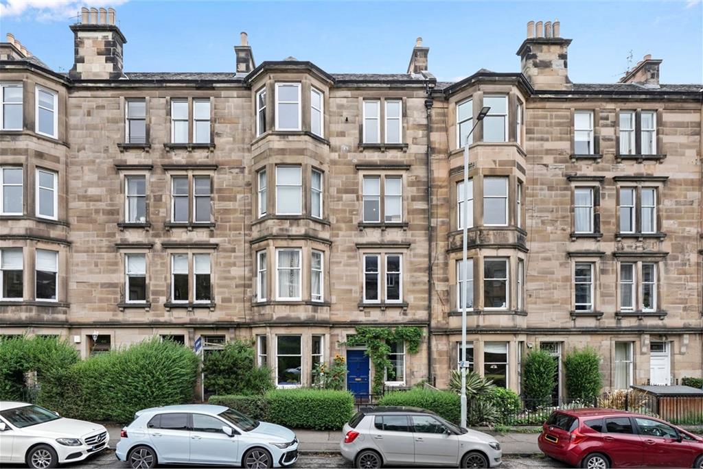 58 (3F2), Strathearn Road, Marchmont, Edinburgh, EH9 2AD - image 1