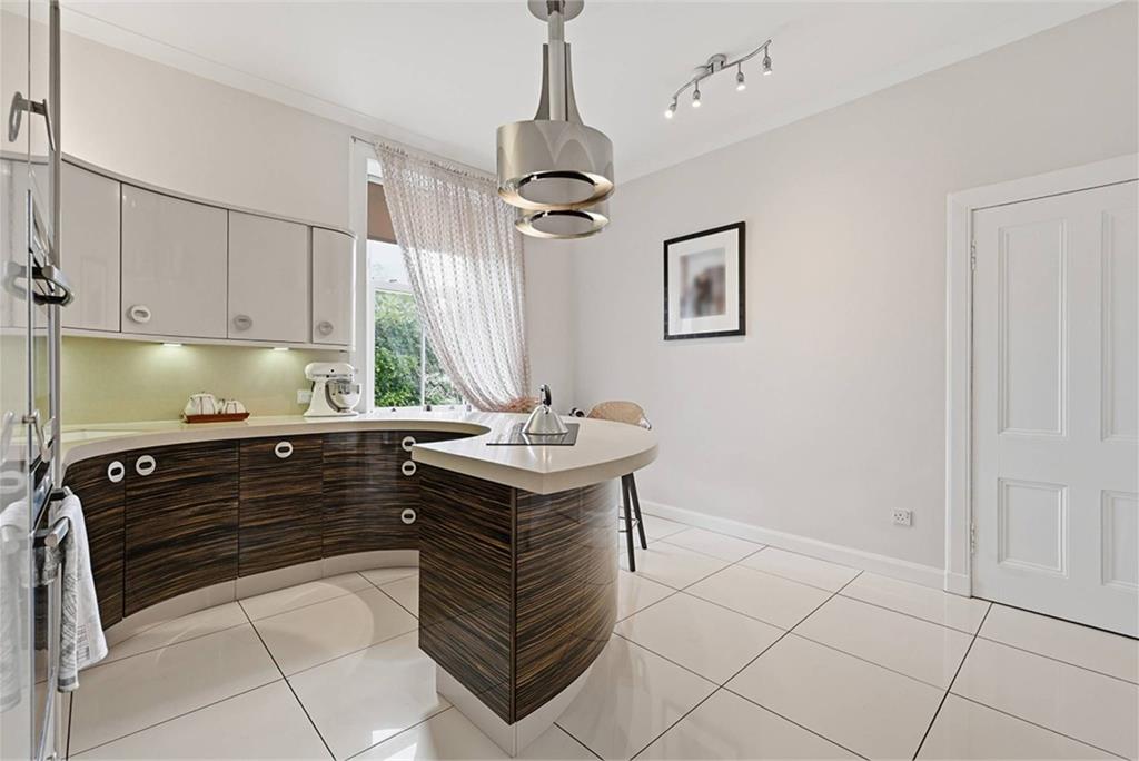 2 Venturefair Avenue, , Dunfermline, KY12 0PF - image 12