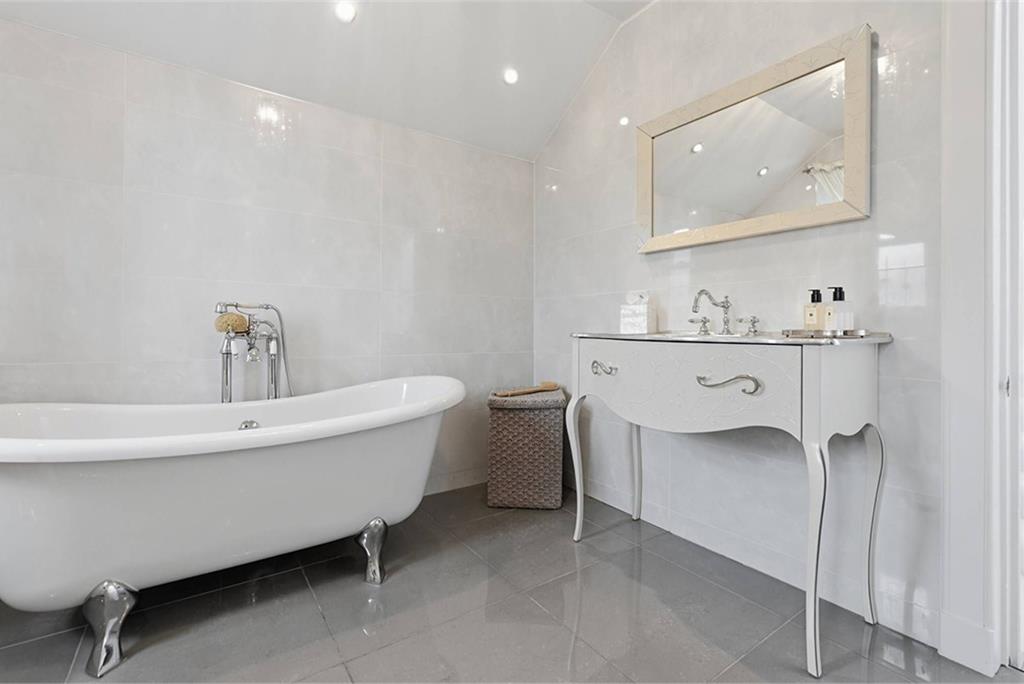 2 Venturefair Avenue, , Dunfermline, KY12 0PF - image 25
