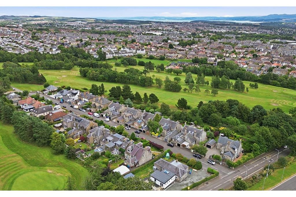 2 Venturefair Avenue, , Dunfermline, KY12 0PF - image 39