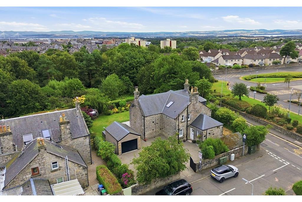 2 Venturefair Avenue, , Dunfermline, KY12 0PF - image 40