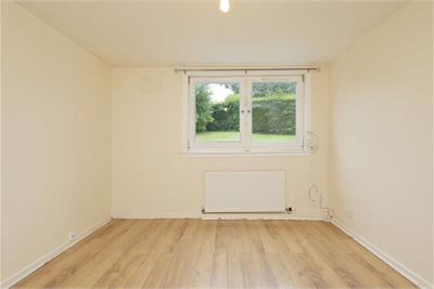 Flat 1, 12, Oxgangs Farm Gardens, EDINBURGH, EH13 9QE - image 19