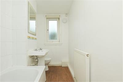 Flat 1, 12, Oxgangs Farm Gardens, EDINBURGH, EH13 9QE - image 20
