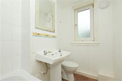 Flat 1, 12, Oxgangs Farm Gardens, EDINBURGH, EH13 9QE - image 21