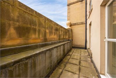 9/1 Valleyfield Street, Edinburgh, EH3 9LP - image 13