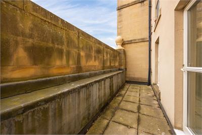 9/1 Valleyfield Street, Edinburgh, EH3 9LP - image 13