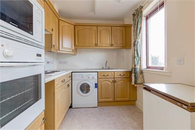6/5 Roseburn Drive, Edinburgh, EH12 5NS - image 4