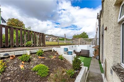 Blenheim Cottage, 2 Main Street, Stichill, Kelso, TD5 7TA - image 2