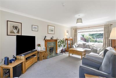 40 Newmills Crescent, Balerno, Edinburgh, EH14 5SX - image 2