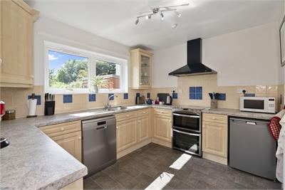 40 Newmills Crescent, Balerno, Edinburgh, EH14 5SX - image 3
