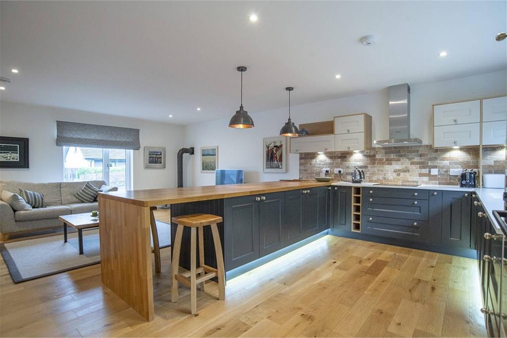 20 Cluny Crescent, Aberfeldy, PH15 2FL - image 5