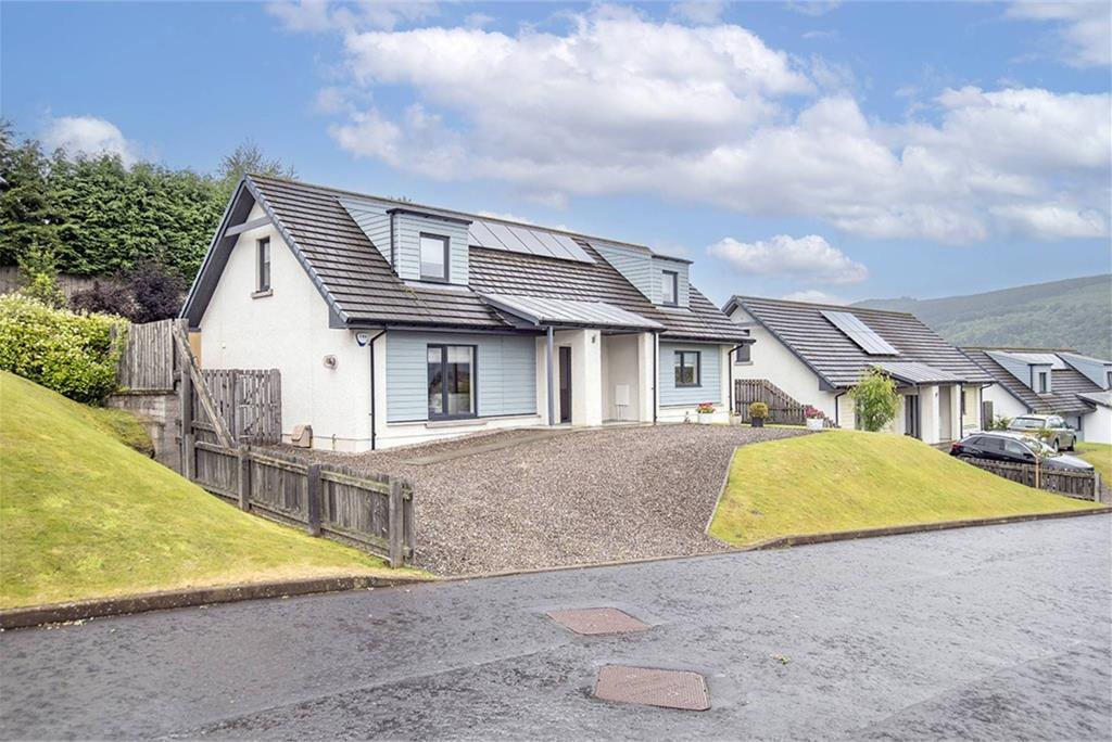 20 Cluny Crescent, Aberfeldy, PH15 2FL - image 1