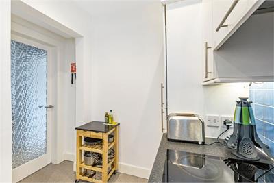 1 (2F3), Murieston Crescent, Dalry, Edinburgh, EH11 2LG - image 5