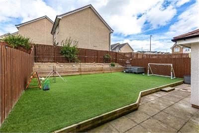 17 Whitehall Road, Chirnside, TD11 3US - image 2