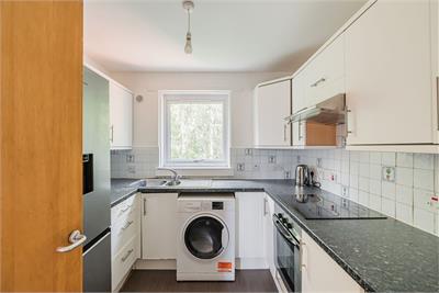 1/6 Mid Gogarloch Syke, Edinburgh, EH12 9JW - image 4