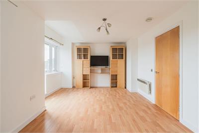 1/6 Mid Gogarloch Syke, Edinburgh, EH12 9JW - image 9