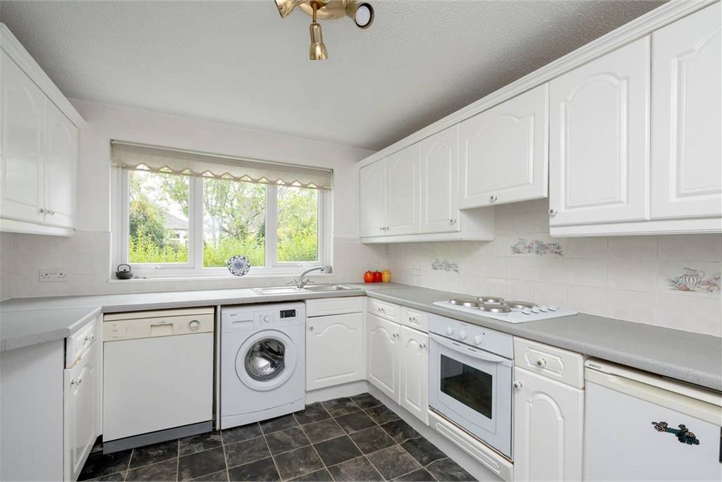 22 Brunstane Drive, Edinburgh, EH15 2NF - image 4