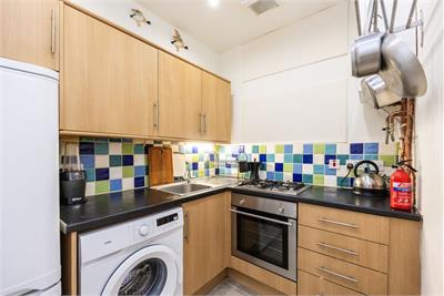 20/11 Glen Street, Edinburgh, EH3 9JE - image 5