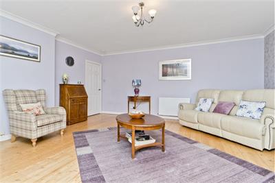 7 Letham Road, Dunbar, EH42 1AL - image 3