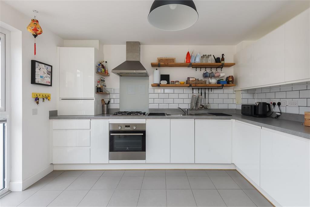 80 Howatston Court, Livingston, EH54 7FH - image 5