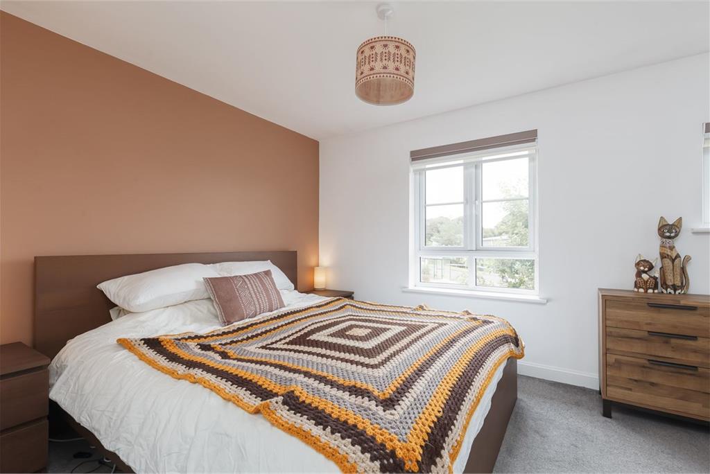 80 Howatston Court, Livingston, EH54 7FH - image 9