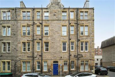 17/2 Lochrin Place, Edinburgh EH3 9QT - image 1