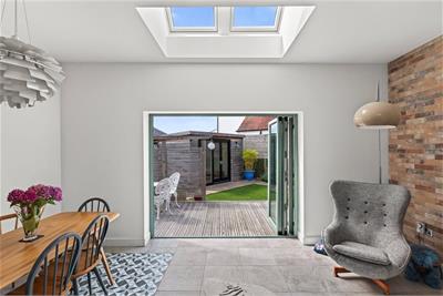 3 Craigs Crescent,
Corstorphine,
Edinburgh,
EH12 8HT - image 5
