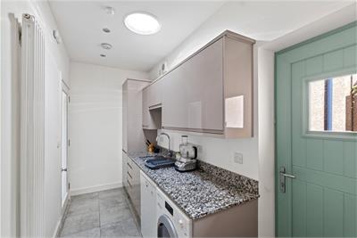 3 Craigs Crescent,
Corstorphine,
Edinburgh,
EH12 8HT - image 9