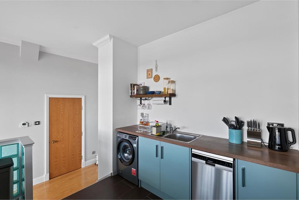 94/16 Inchview Terrace,
Edinburgh,
EH7 6TF - image 9