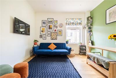83/1 Gilmore Place, Edinburgh, EH3 9NU - image 2