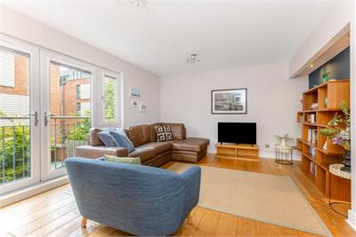 10 Fettes Rise, Fettes, Edinburgh, EH4 1QH - image 2