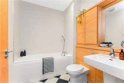 10 Fettes Rise, Fettes, Edinburgh, EH4 1QH - image 11