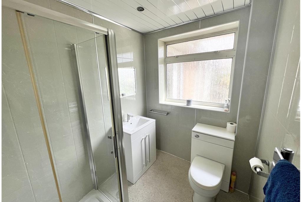 16 Murchland Way,
Irvine,
KA12 0XN - image 20