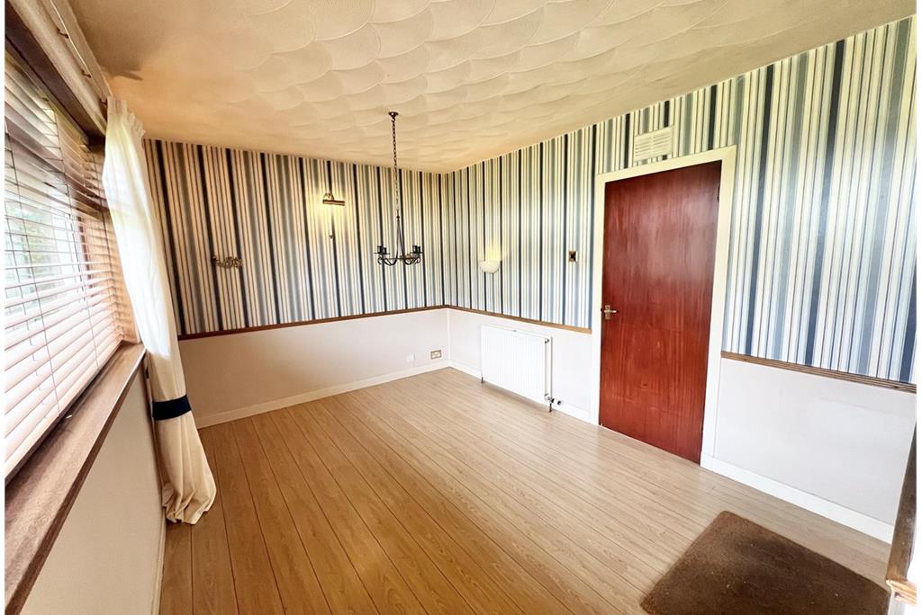 16 Murchland Way,
Irvine,
KA12 0XN - image 8