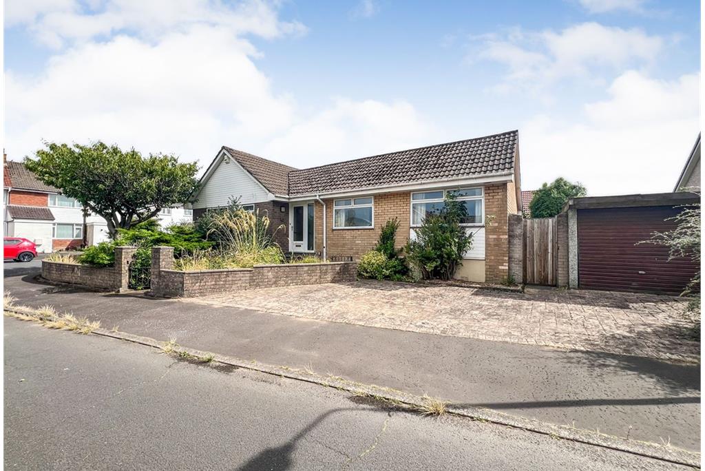 16 Murchland Way,
Irvine,
KA12 0XN - image 1