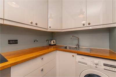 92 Dickson Street,
Edinburgh,
EH6 8QQ - image 8