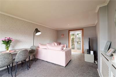 7 Acacia Place, Johnstone, PA5 9RT - image 2