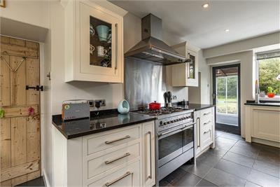 Rosecroft, Dene Road, Denholm, TD9 8LU - image 7