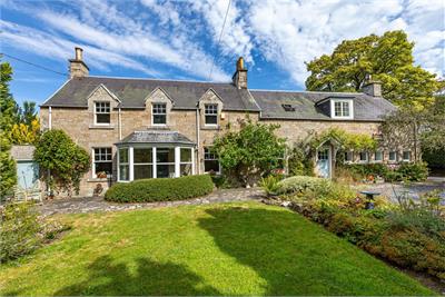 Rosecroft, Dene Road, Denholm, TD9 8LU - image 1