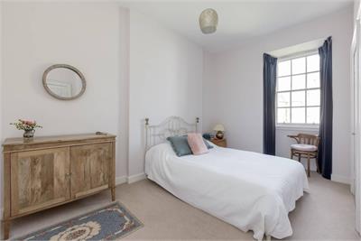 4/3 Chessels Court, Old Town, Edinburgh, EH8 8AD - image 12