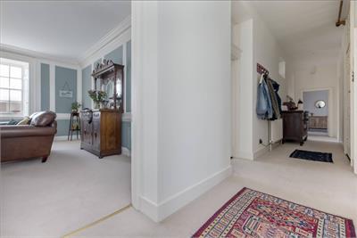4/3 Chessels Court, Old Town, Edinburgh, EH8 8AD - image 16