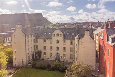 4/3 Chessels Court, Old Town, Edinburgh, EH8 8AD - image 24