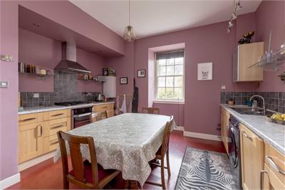4/3 Chessels Court, Old Town, Edinburgh, EH8 8AD - image 8