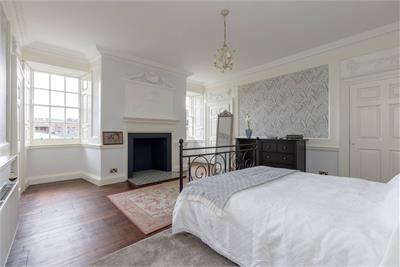 4/3 Chessels Court, Old Town, Edinburgh, EH8 8AD - image 9
