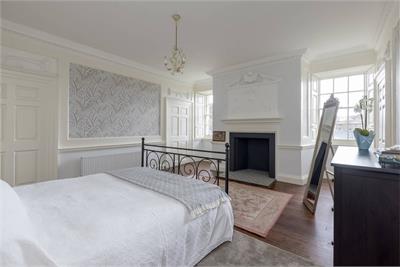 4/3 Chessels Court, Old Town, Edinburgh, EH8 8AD - image 10