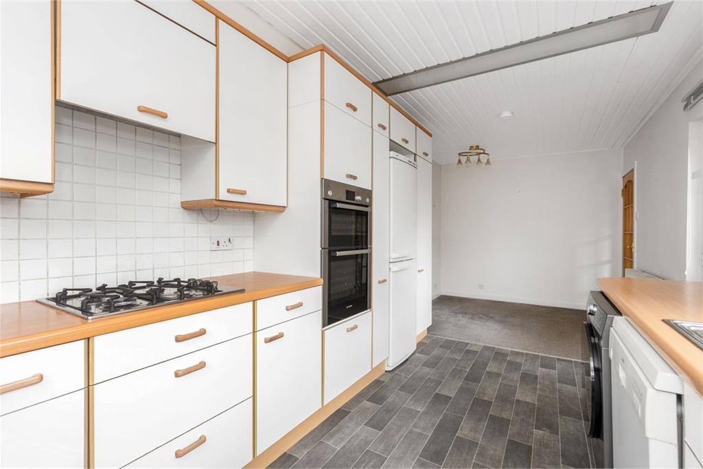 16 Silverknowes Bank, Edinburgh, EH4 5PB - image 6