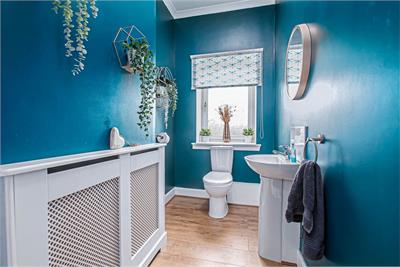 2 Linburn Road, Dunfermline, KY11 4LH - image 17