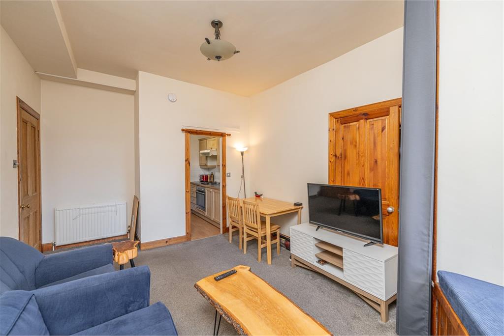 1/4 Burns Place,
Edinburgh,
EH6 5QD - image 4