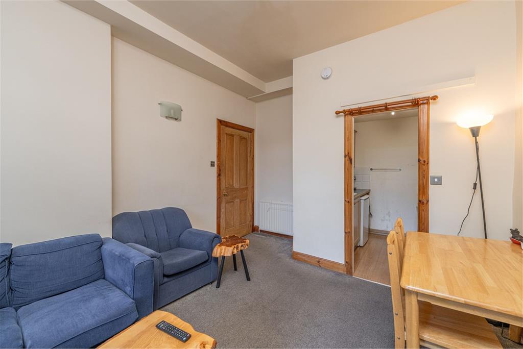 1/4 Burns Place,
Edinburgh,
EH6 5QD - image 5