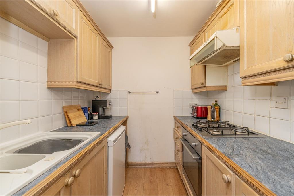 1/4 Burns Place,
Edinburgh,
EH6 5QD - image 6